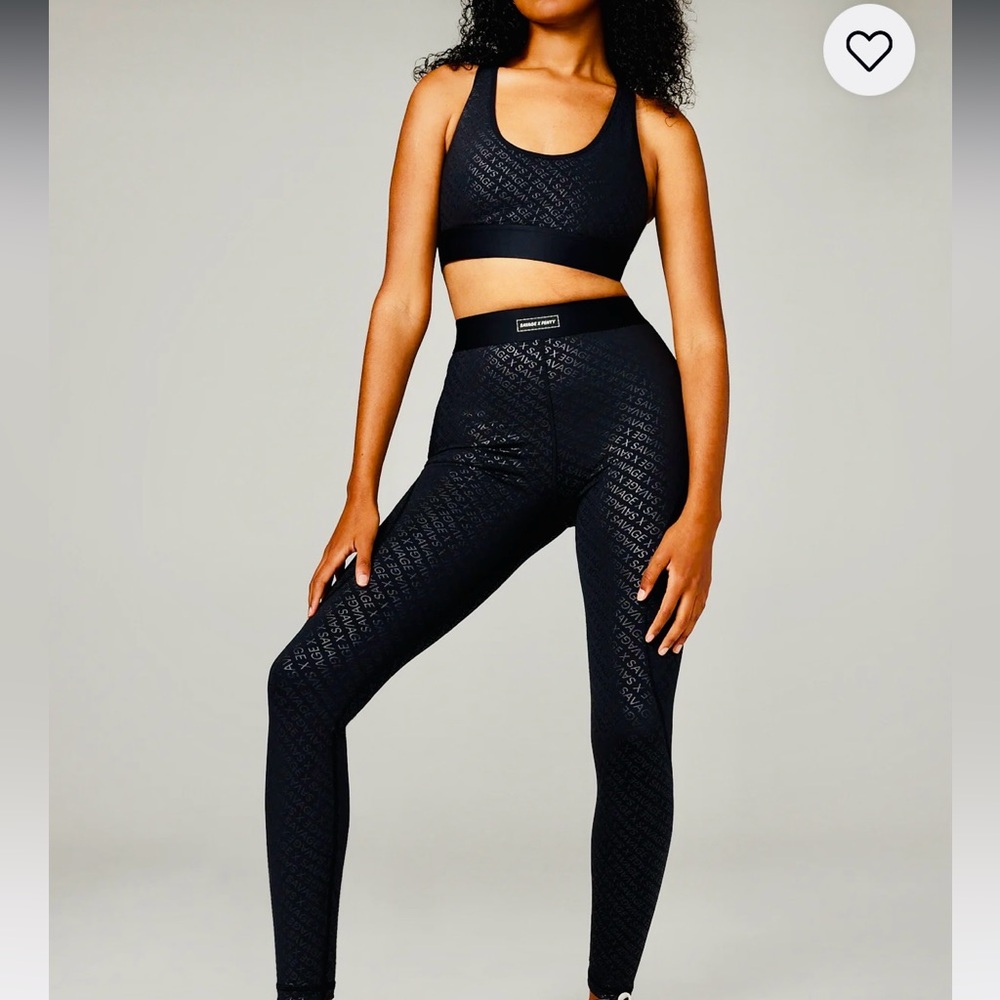 Black Caviar Savage X Monogram Flow High-Waist Legging Lineup Sports Bra Set - Picture 4 of 16